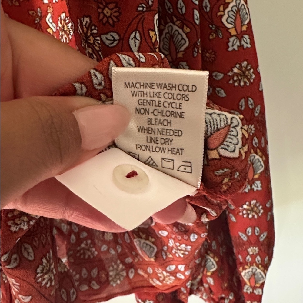Max Studio Burgundy Floral Blouse - Picture 4 of 11